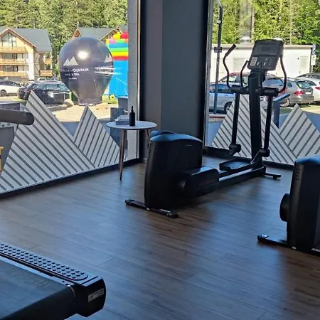 W Platinum Mountain Z Parkingiem شكلارسكا بوريبا