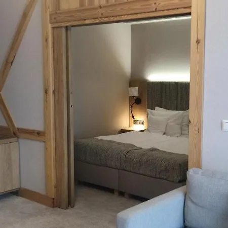 W Platinum Mountain Z Parkingiem شكلارسكا بوريبا