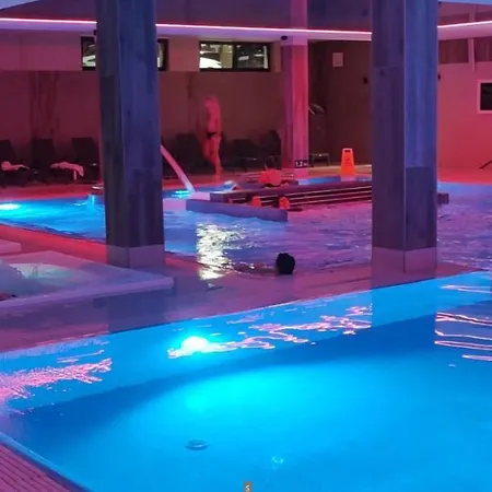 W Platinum Mountain Z Parkingiem فندق شكلارسكا بوريبا