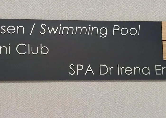 W Platinum Mountain Z Parkingiem Hotel