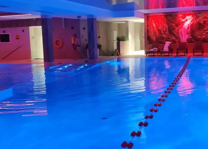 Hotel W Platinum Mountain Z Parkingiem