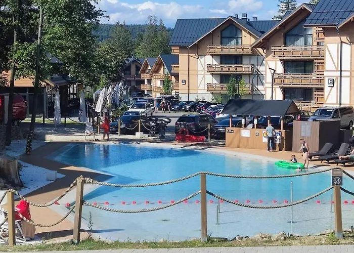 W Platinum Mountain Z Parkingiem Hotel